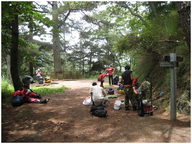 2010-7-13 am 11-21-24-6.8K林道盡頭.jpg